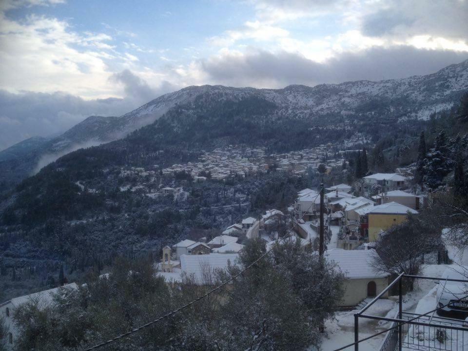 Christos House Villa Kariá Esterno foto